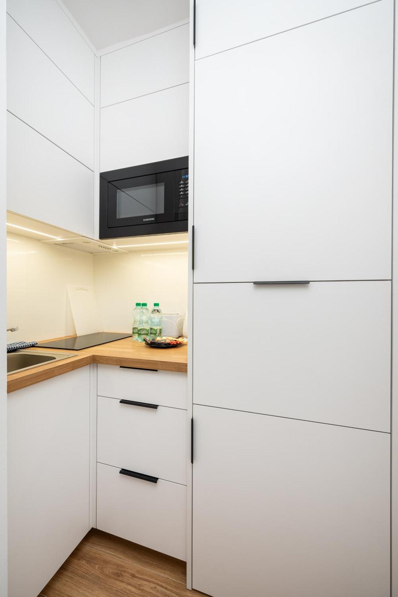 Krasinski Garden Comfort Apartment Warschau Exterior foto